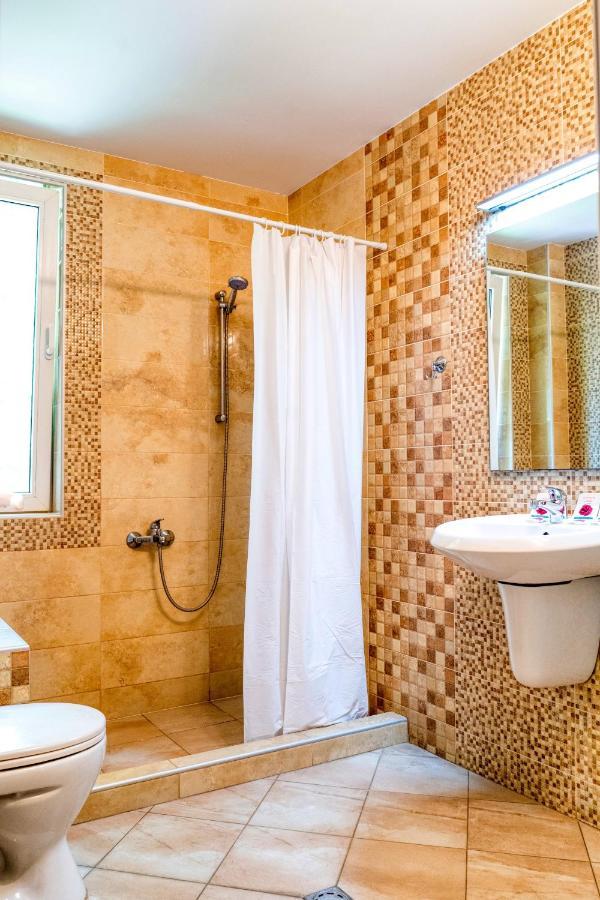 Крушун - Единствена На Метри От Водопадите, Krushun - The Only Stay Just Meters From The Waterfalls Krushuna Eksteriør bilde