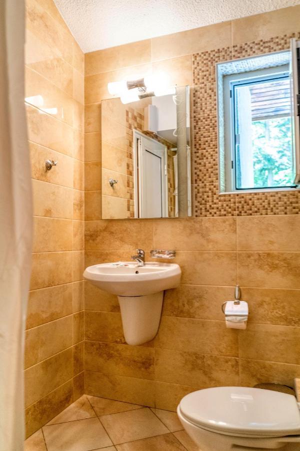 Крушун - Единствена На Метри От Водопадите, Krushun - The Only Stay Just Meters From The Waterfalls Krushuna Eksteriør bilde